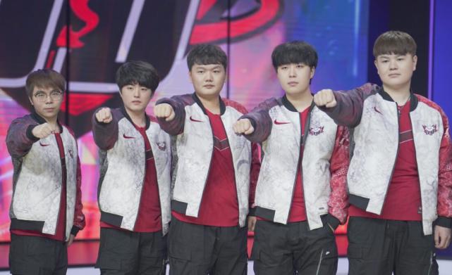 人联想到查 人联想到查