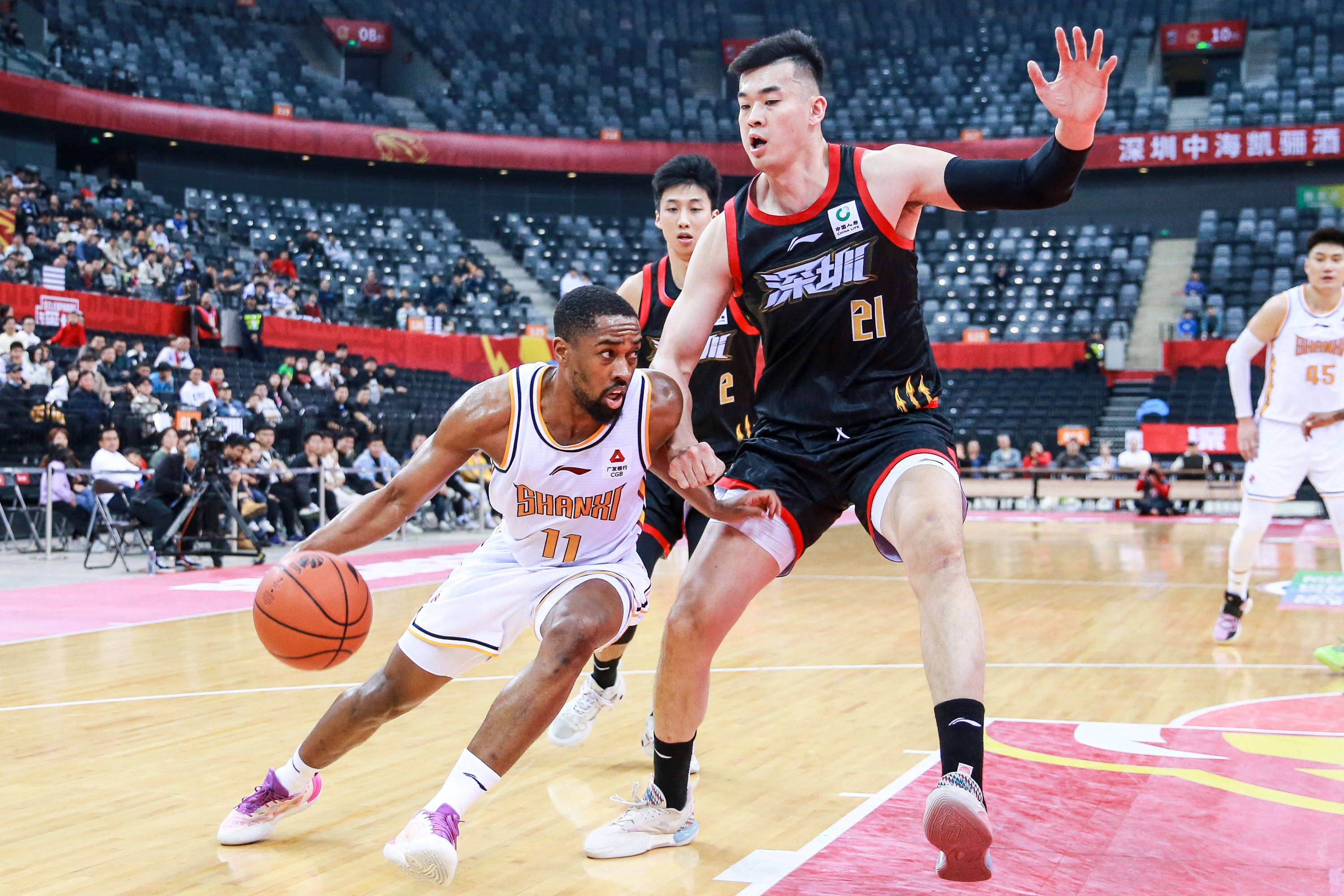 而是靠持续